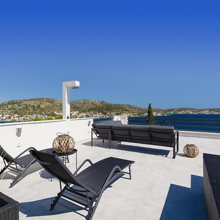 The Grande - Huge Terrace - Amazing Sea Views - Tastefully Furnished - Access To Rooftop Terrace And Gym - Hillside Apartments Rogoznica Рогозниця Екстер'єр фото