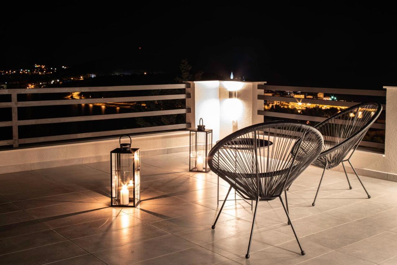 The Grande - Huge Terrace - Amazing Sea Views - Tastefully Furnished - Access To Rooftop Terrace And Gym - Hillside Apartments Rogoznica Рогозниця Екстер'єр фото