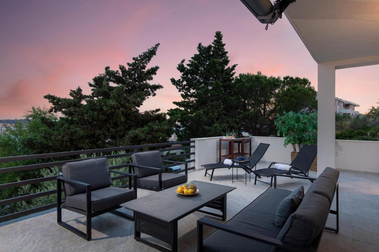 The Grande - Huge Terrace - Amazing Sea Views - Tastefully Furnished - Access To Rooftop Terrace And Gym - Hillside Apartments Rogoznica Рогозниця Екстер'єр фото