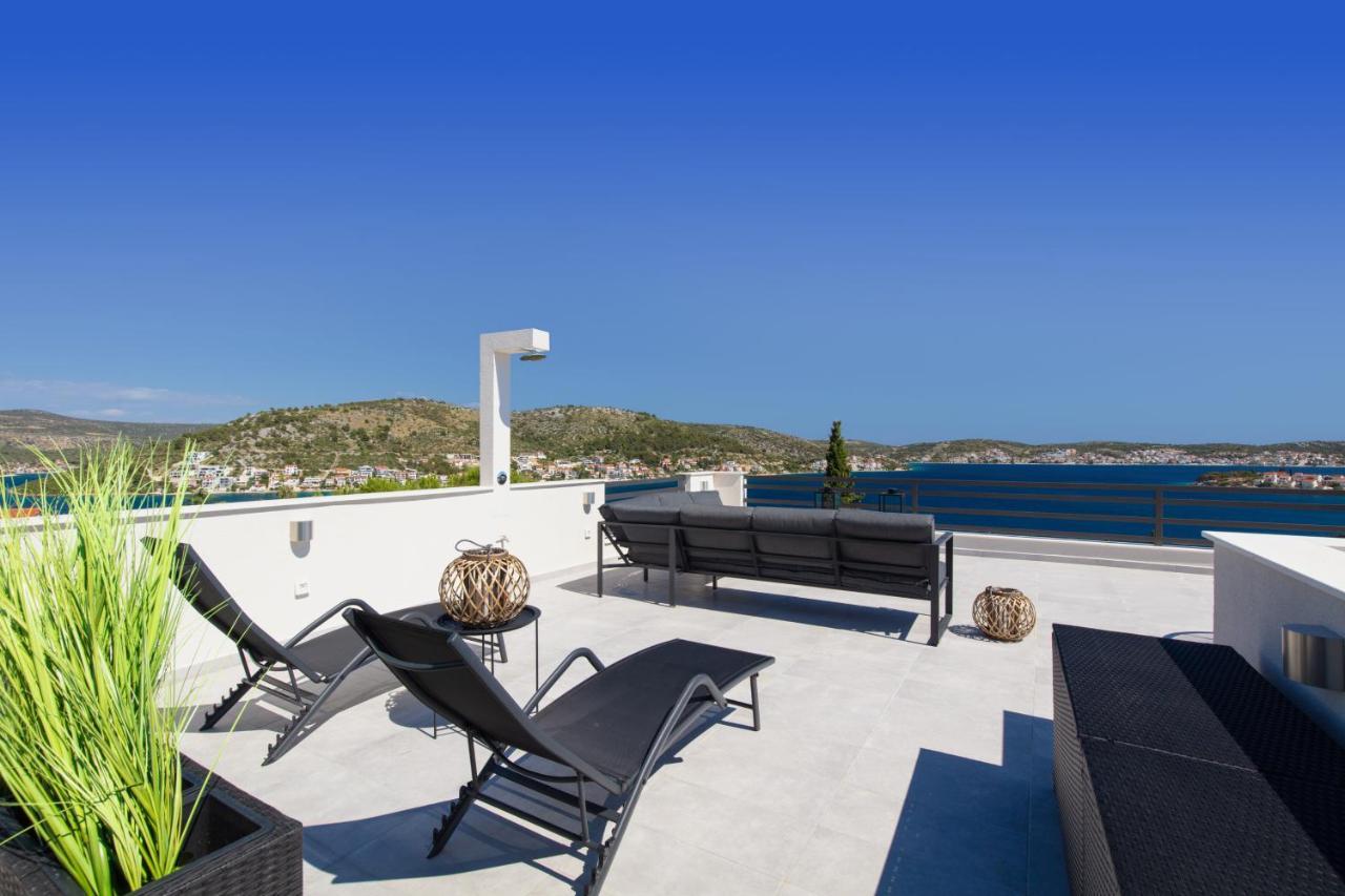 The Grande - Huge Terrace - Amazing Sea Views - Tastefully Furnished - Access To Rooftop Terrace And Gym - Hillside Apartments Rogoznica Рогозниця Екстер'єр фото